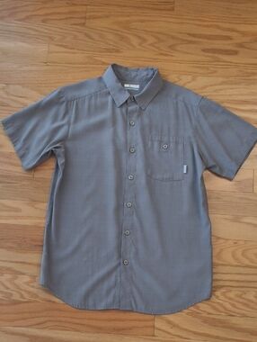 Columbia Men's Short-Sleeve Gray Button-Down Shirt Size S